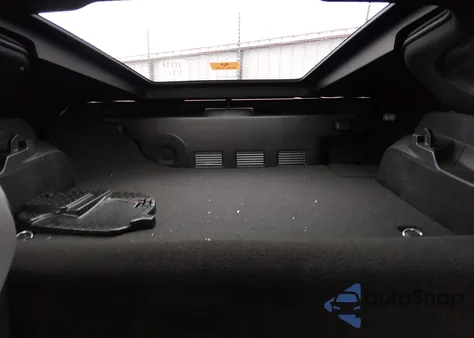 2019 Chevrolet Corvette Grand Sport z USA, uszkodzony, nr VIN 1G1YY2D73K5101062